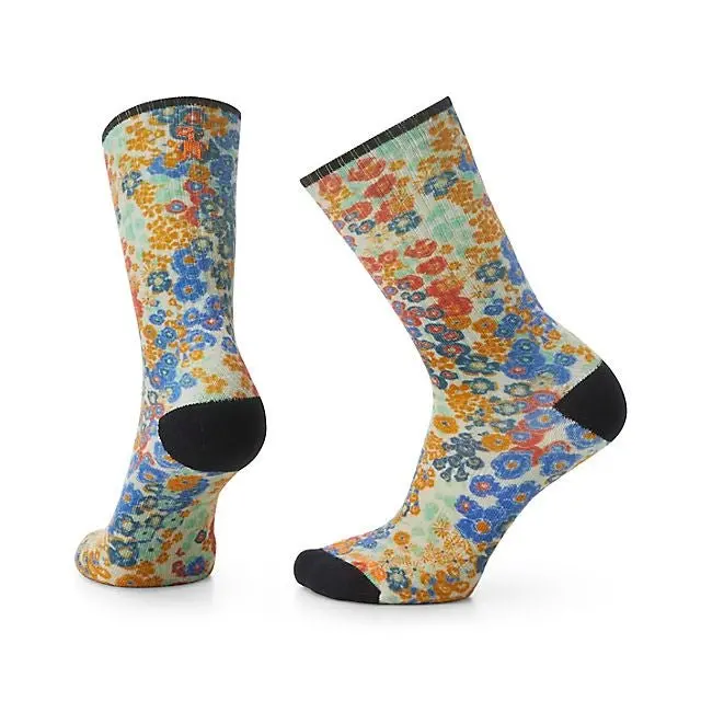 Athletic Meadow Print Crew Socks For Men 1