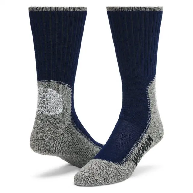 Hiking & Outdoor Pro Inn Socks – Cushioned Performance Footwear 1