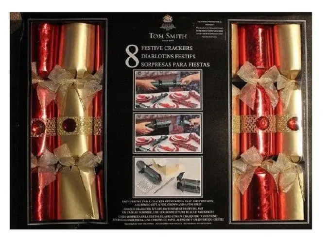 Tom Smith Festive Holiday Crackers – Set Of 8, Red & Gold Design 1