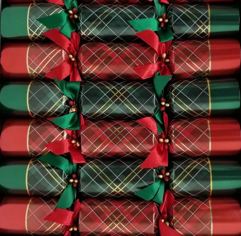 Tom Smith Luxury Holiday Crackers – 14", 8-Pack In Red & Green 1